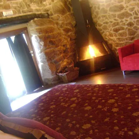 Cabana Romantica De Piedra Con Chimenea * Celanova